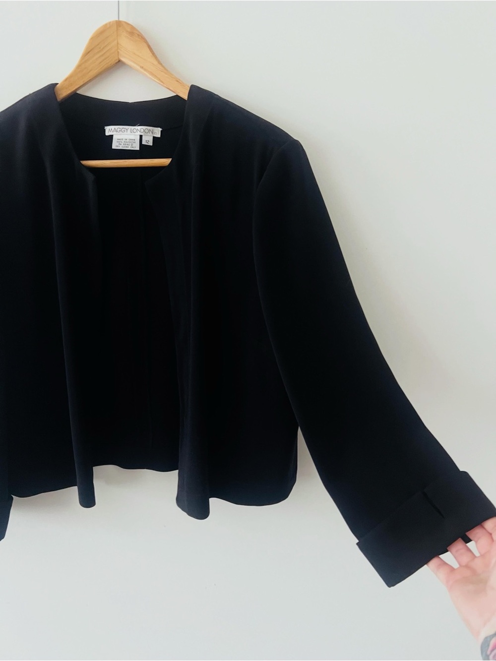 Vintage 90s Maggy London Cropped Black Blazer | Business Goth Preppy Vogue